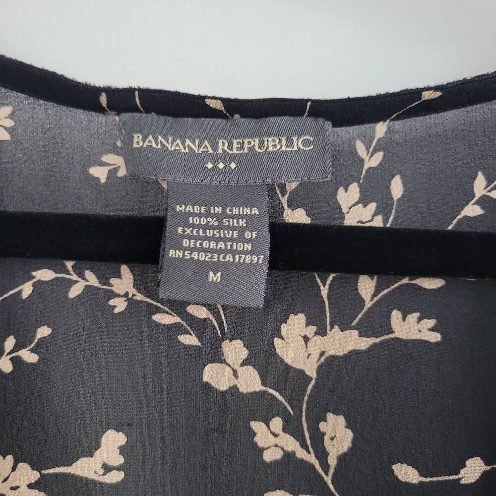 Vintage Y2K Banana Republic 100% silk‎ babydoll top dark floral whimsigoth goth - Picture 5 of 13